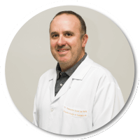 Dr. Alessandro Souza de Faria