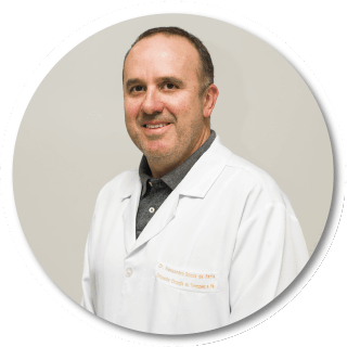 Dr. Alessandro Souza de Faria