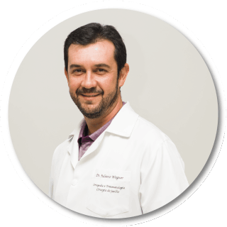 Dr. Juliano Wagner Silveira